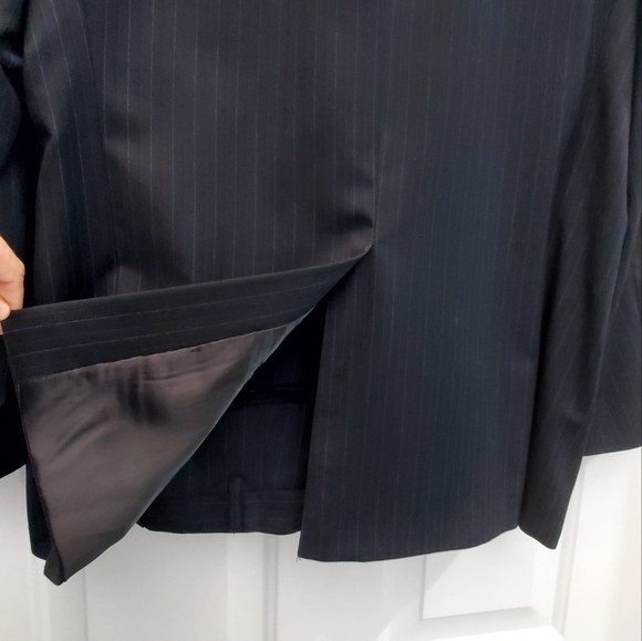 Hart Schaffner Marx Chicago Pinstripe Black Men's Suit Jacket: 44R Pants: 36 - Picture 12 of 16